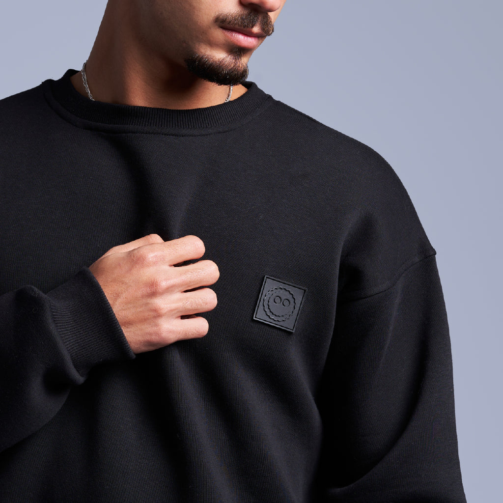 Black Oversized Round Sweatshirt