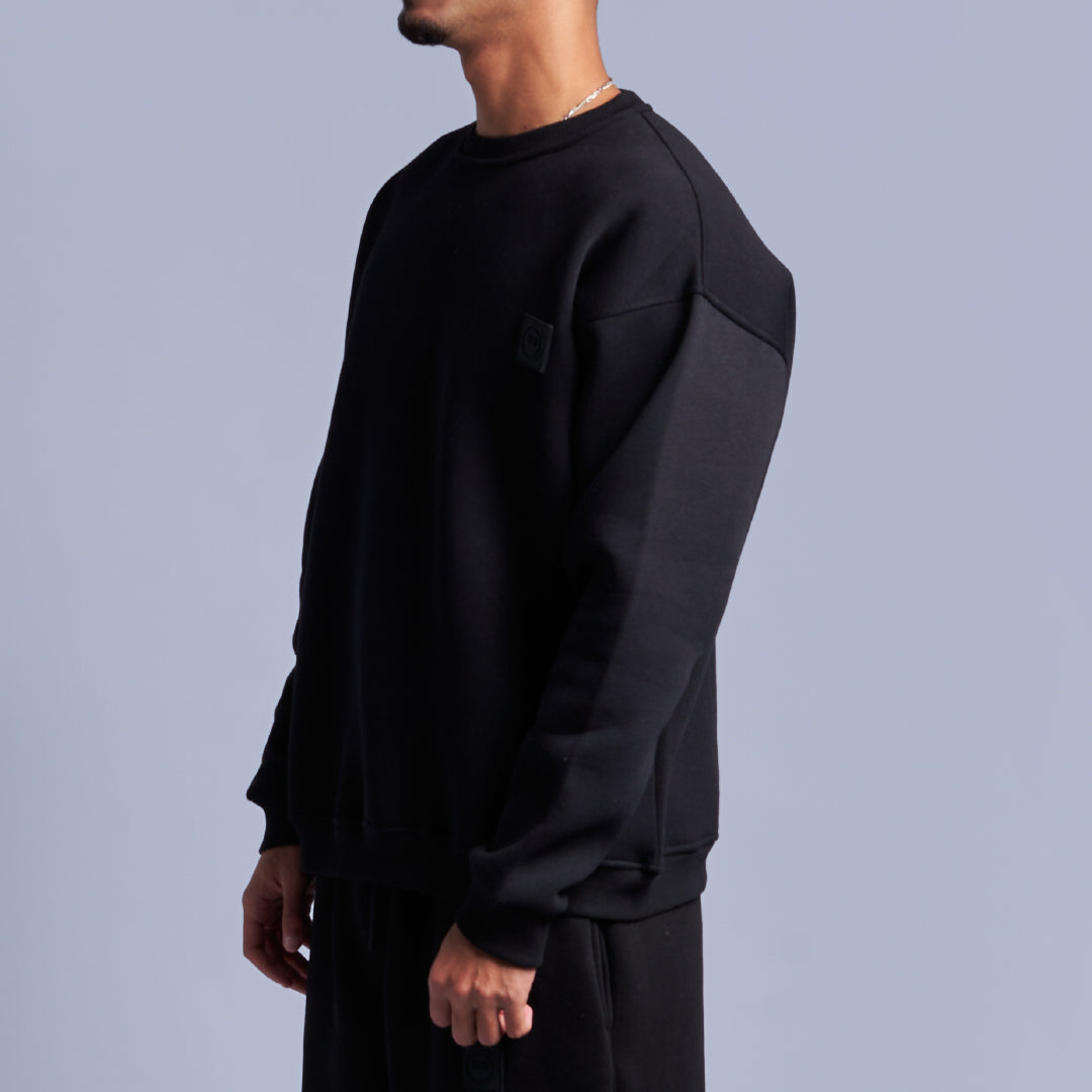 Black Oversized Round Sweatshirt