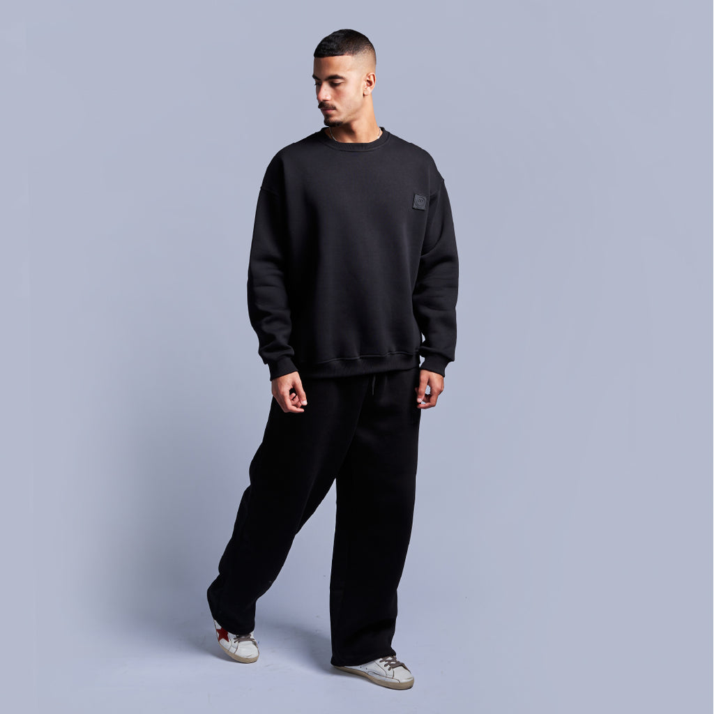 Black Oversized Round Sweatshirt