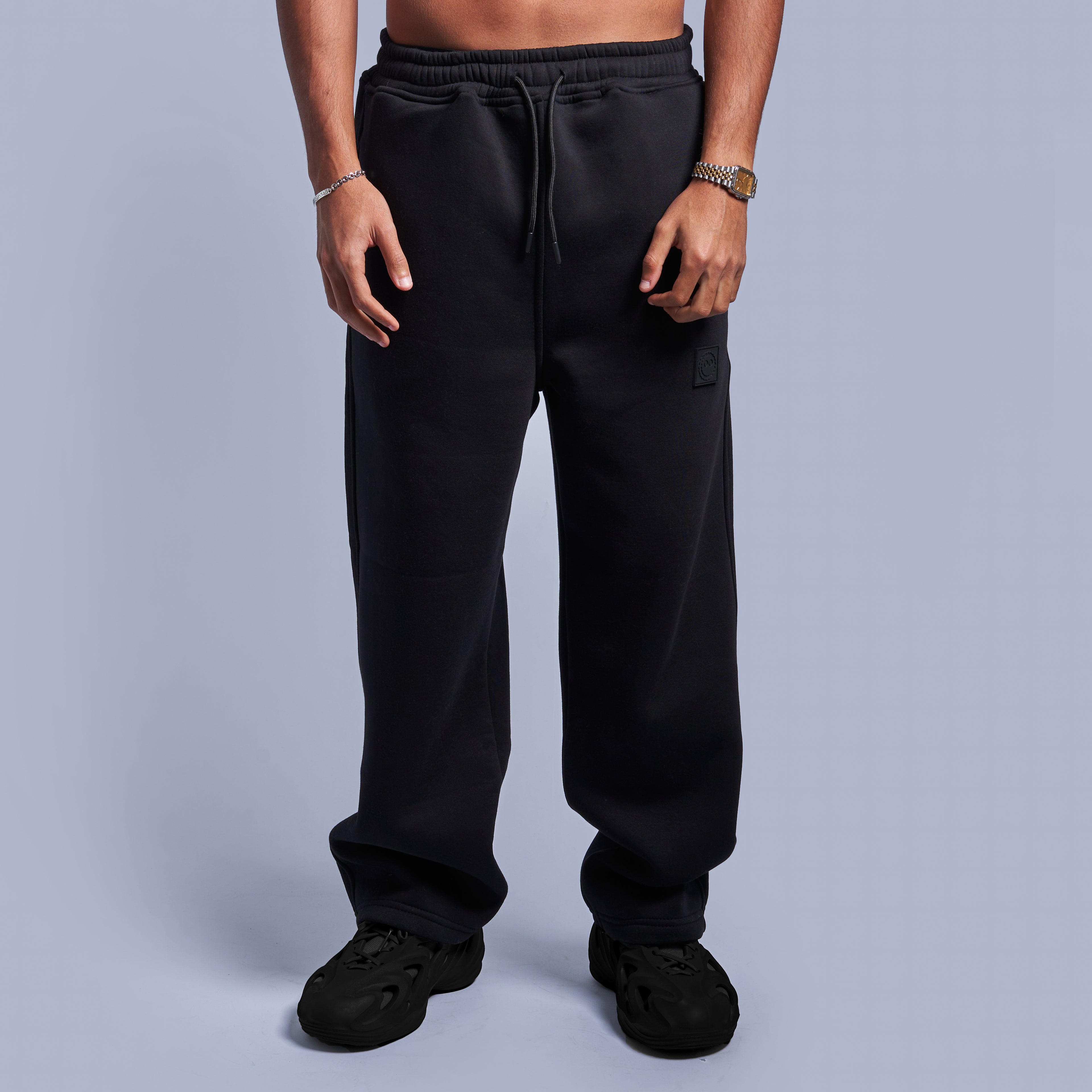 Black Oversized Fleece Sweatpants with Wide-Leg Fit